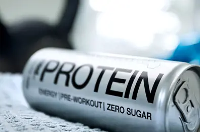 Sparkling protein water